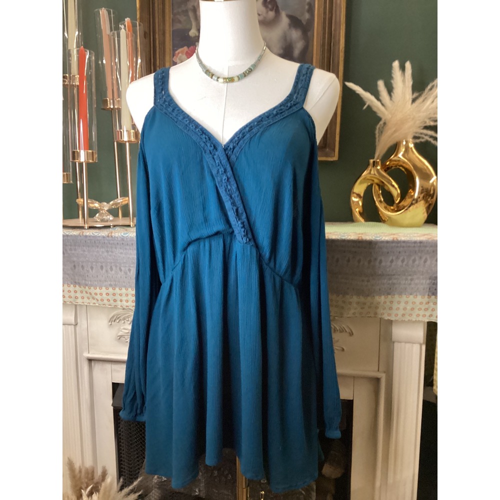 Torrid Teal Rayon Gauze Crochet Trim Cold Shoulder Babydoll Top Womens Size 2